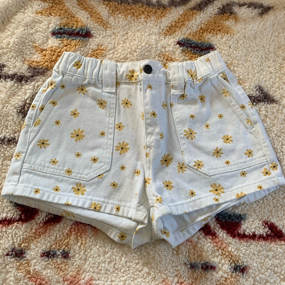 Flower shorts